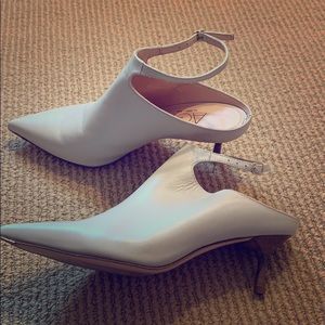 Off white open back pump